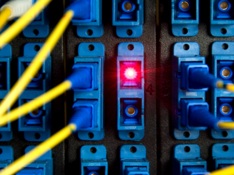 Precautions for Using Fiber Optic Cables in Home Networks