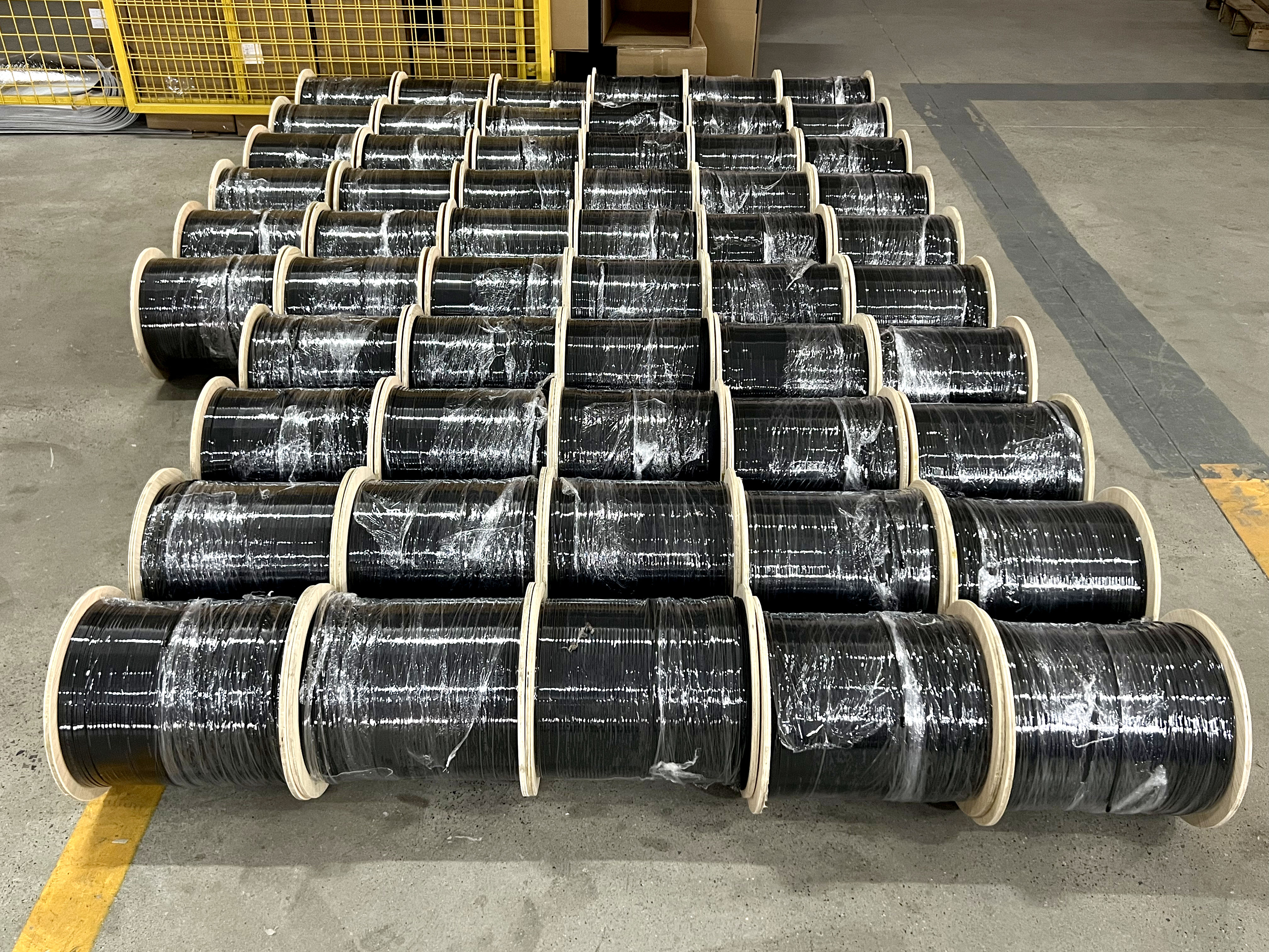 FTTH Drop Cable GJYXCH 3 Sling