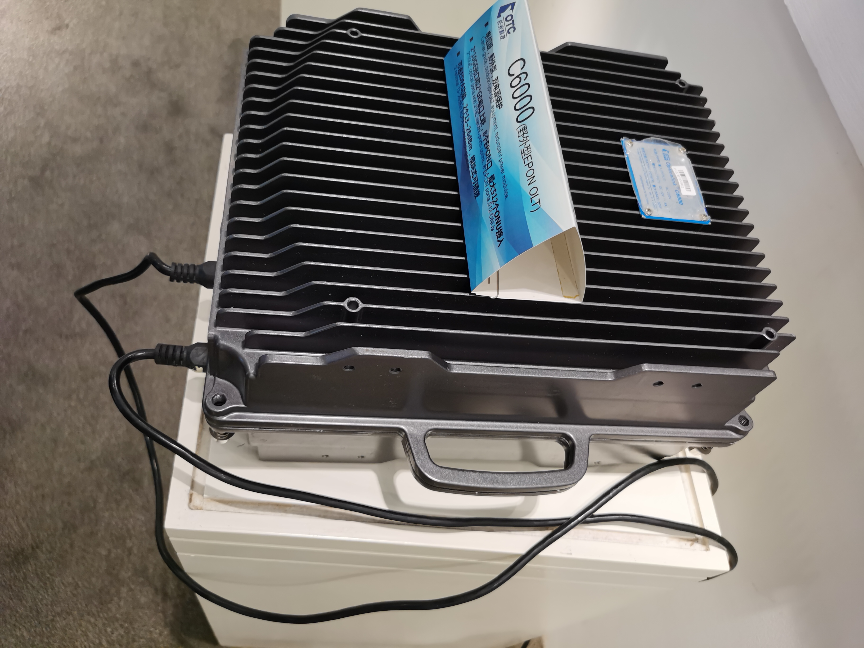 Outdoor GPON OLT G6000 8 Ports