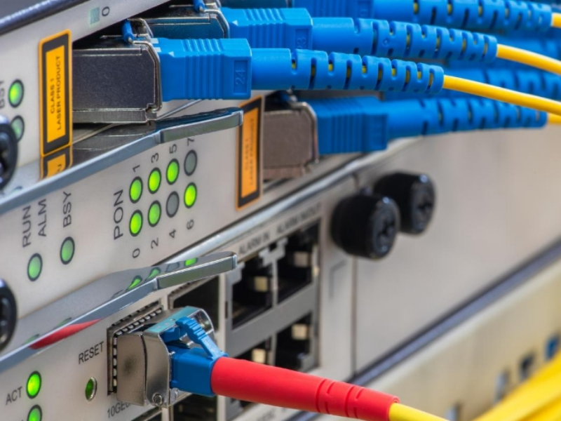 The Integration of Fiber Optic Communication Technology with The Healthcare Field