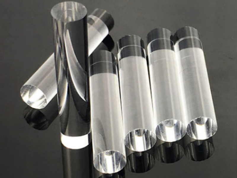 Thermal Expansion Coefficient And High-Temperature Resistance of Pure SiO2 Quartz Rods