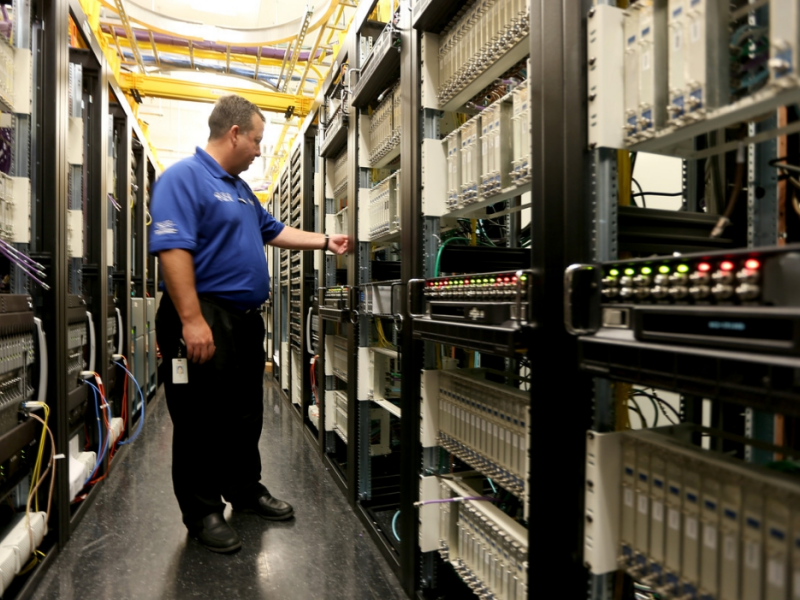 Differences And Applications of Indoor And Outdoor Fiber Optic Cables